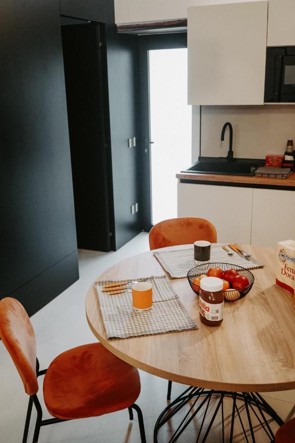 Dislocati Bnb - Jacuzzi Privata - Cucina - Tv60" - Minimal Luxury Марильяно Экстерьер фото
