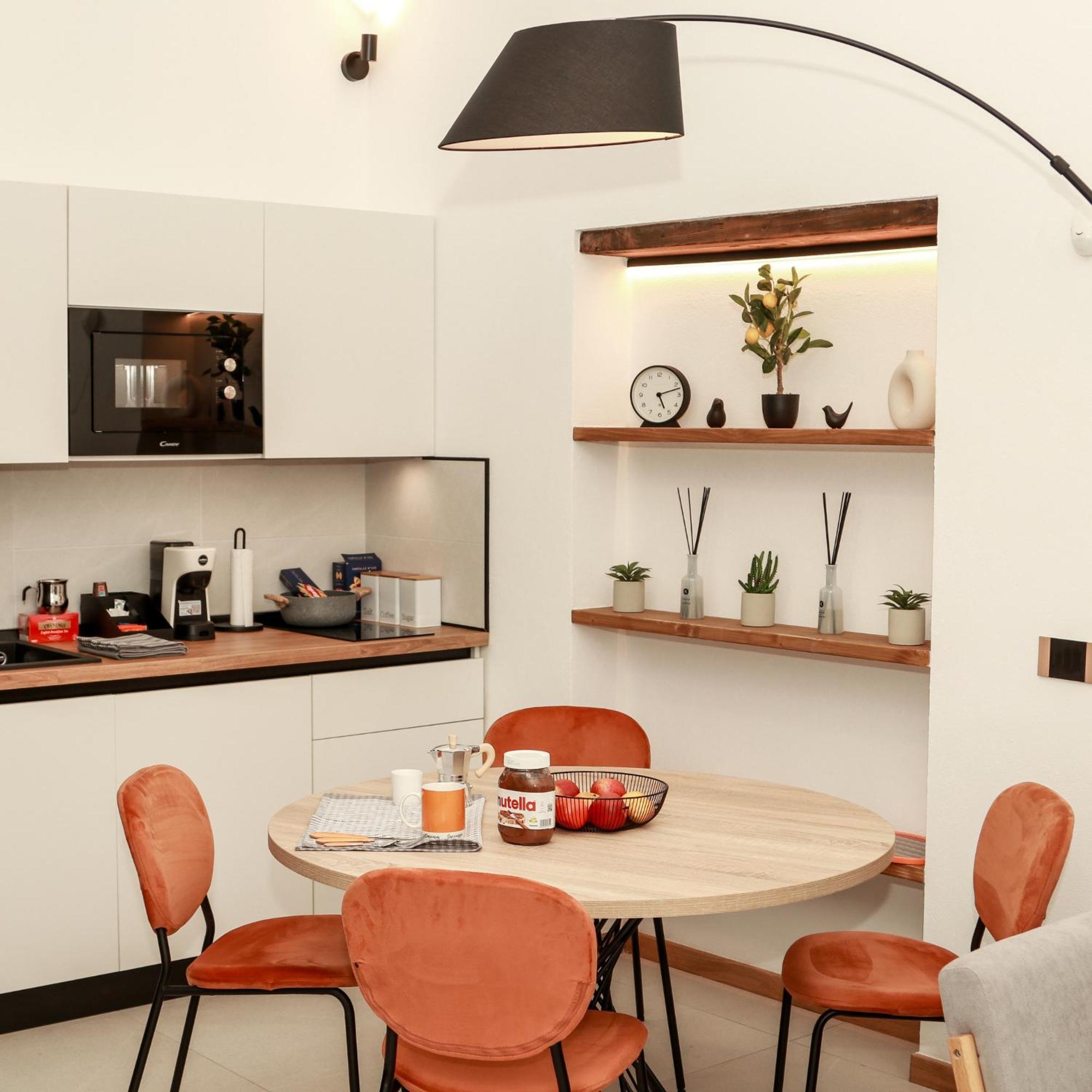 Dislocati Bnb - Jacuzzi Privata - Cucina - Tv60" - Minimal Luxury Марильяно Экстерьер фото
